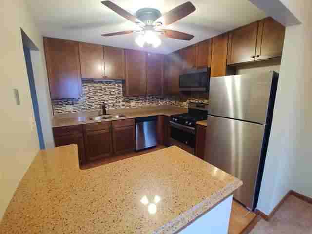 961 Cross Creek #B2 - Photo 3 of 12
