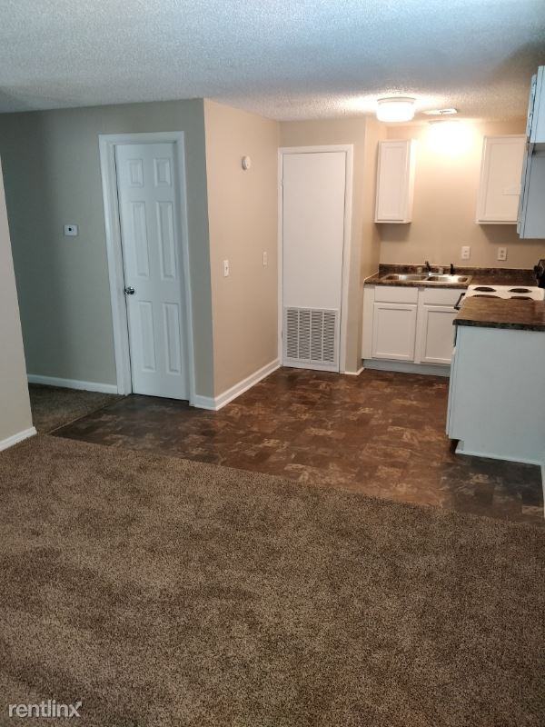 1010 Kim St. B - Photo 2 of 11