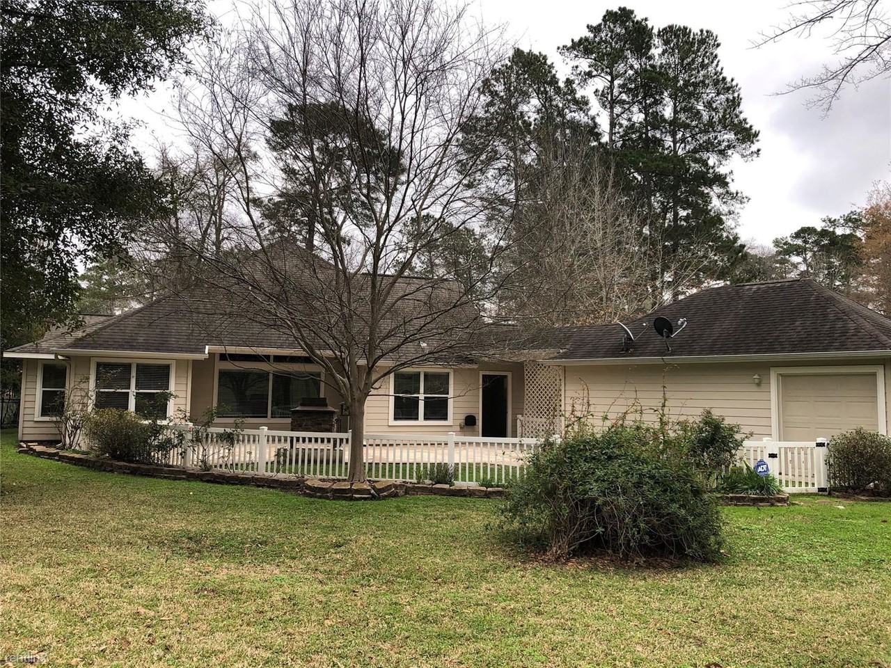 126 Coral Ct - Photo 3 of 20