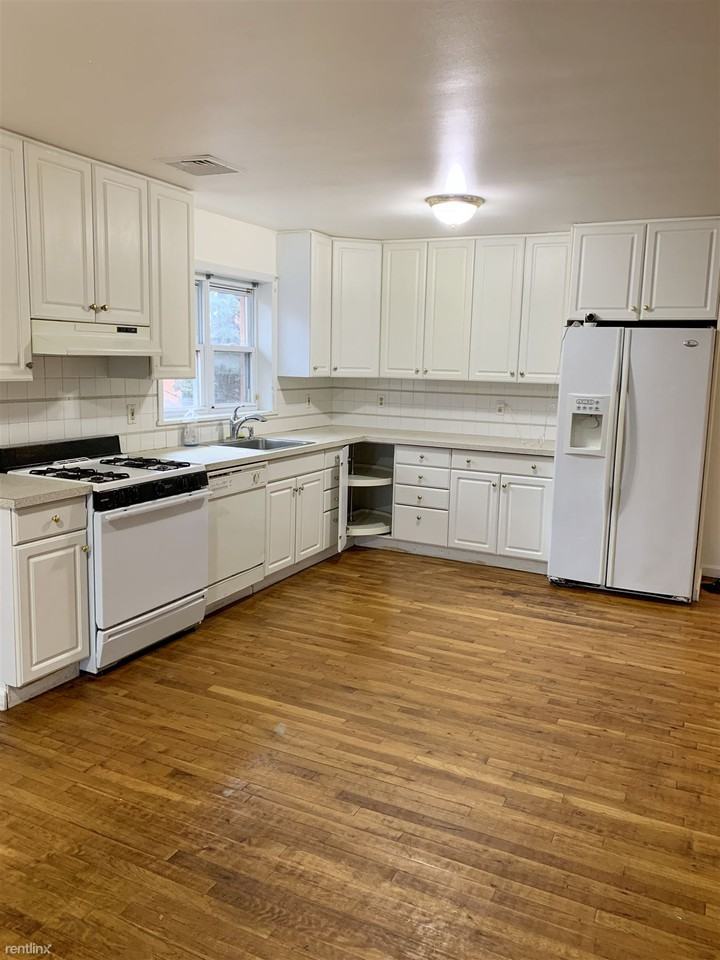 North Broadway and Roberts Ave Apartments North Broadway And Roberts