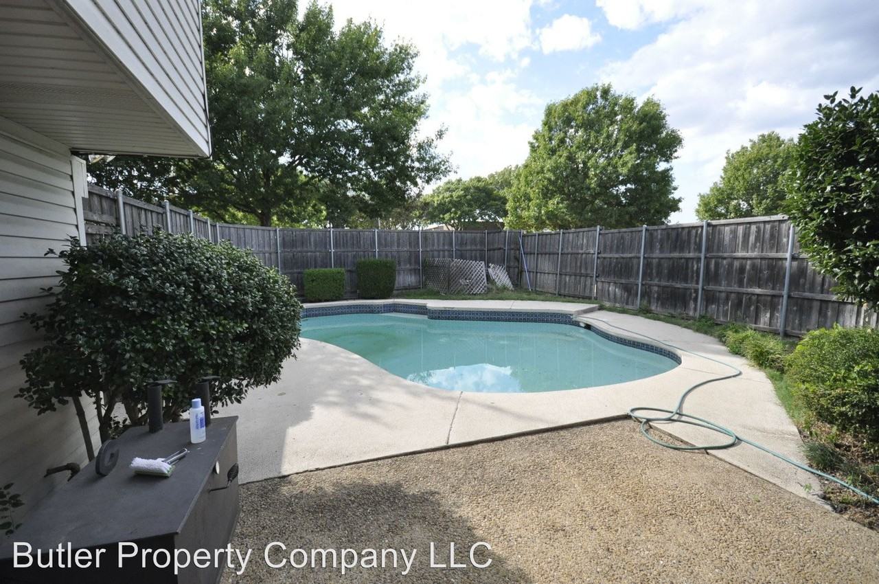 401 Fireside Dr. - Photo 3 of 20