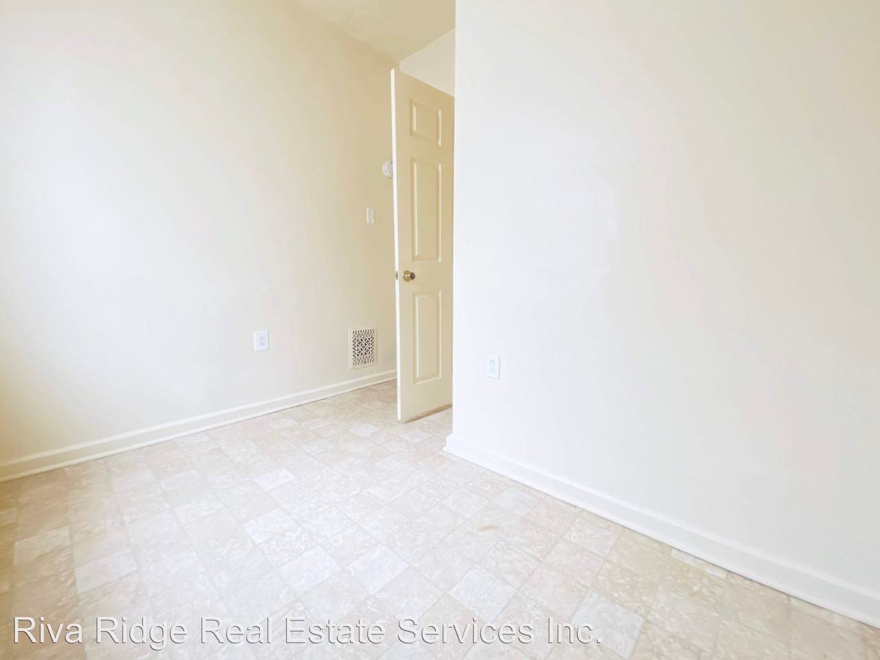 2306 Perrysville Avenue - Photo 2 of 20