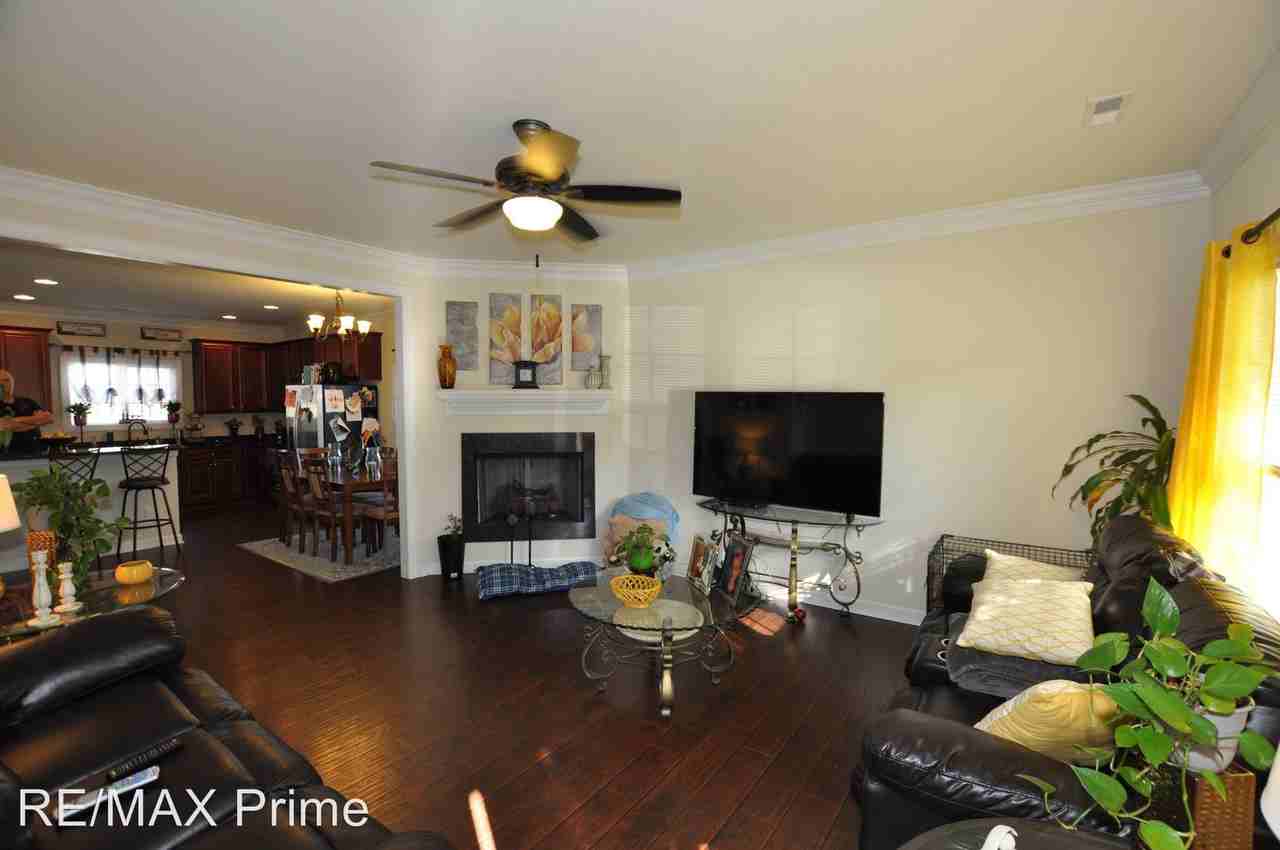 1735 Airport Road - Photo 3 of 20