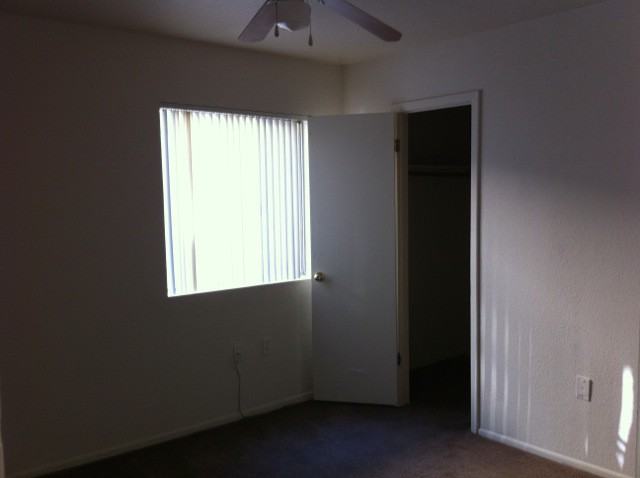 3128 E Cicero St - Photo 3 of 34
