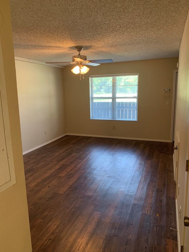 410 Daughtrey Ave - Photo 2 of 9