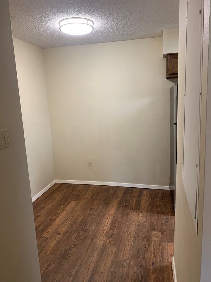 410 Daughtrey Ave - Photo 3 of 9