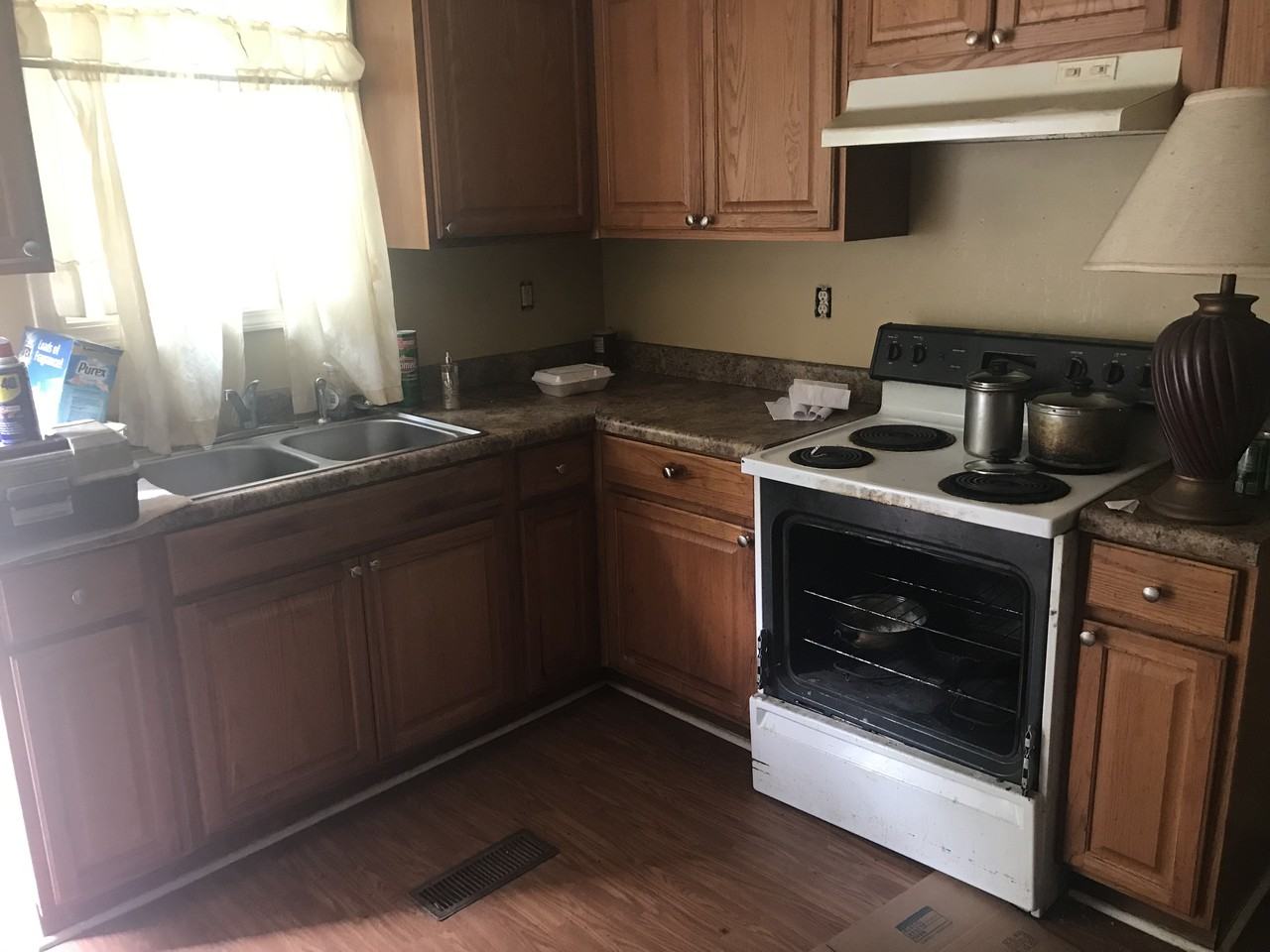 821 Martin St - Photo 2 of 7