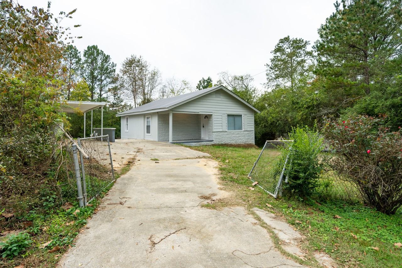 9034 Allinder St - Photo 2 of 31