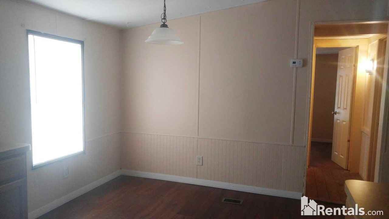 12924 Jayton Ave - Photo 3 of 10