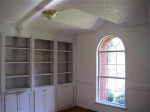 6284 Black Fox Way - Photo 3 of 7