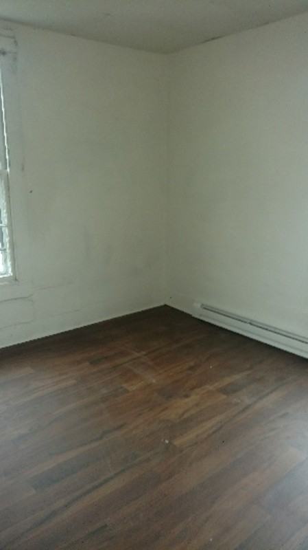 1001 Vance Street E. - Photo 2 of 16