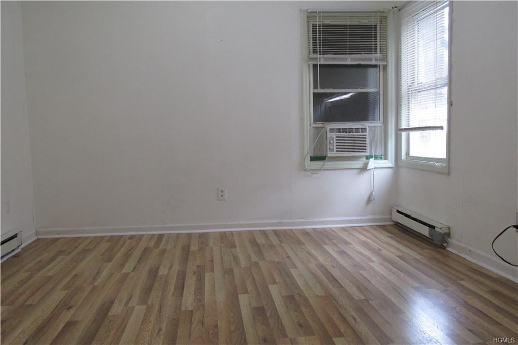 2117 Maple Avenue - Photo 2 of 7