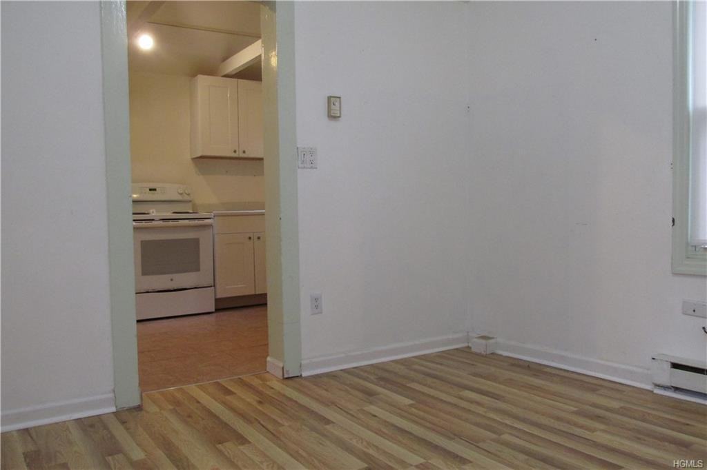 2117 Maple Avenue - Photo 3 of 7