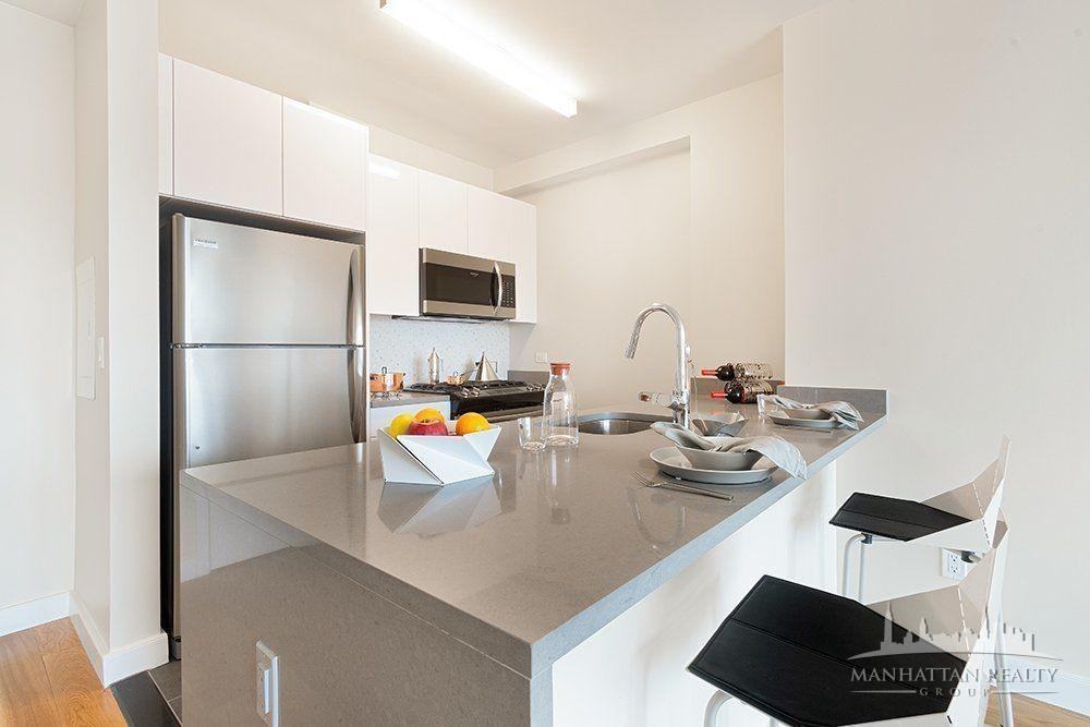 W 57th St #702 - Photo 2 of 9