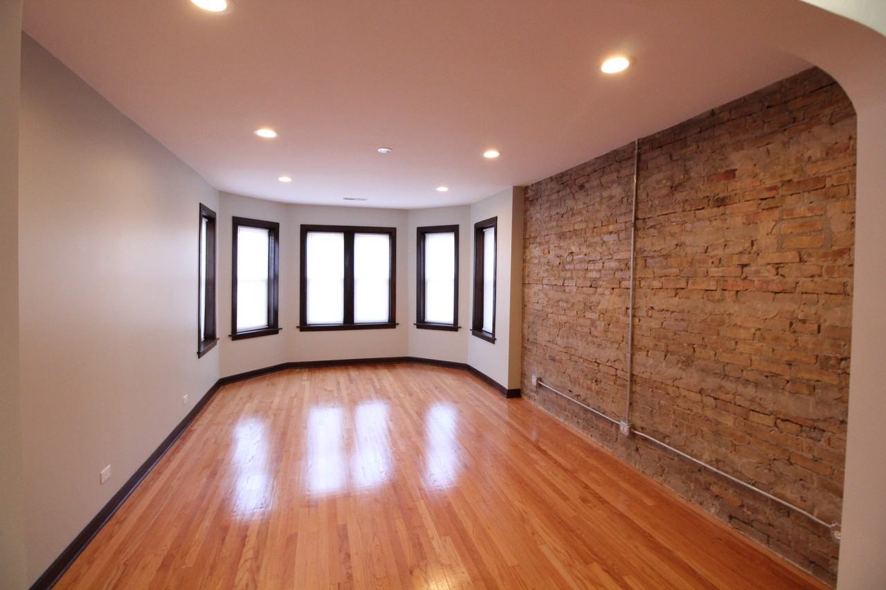 3125 West 55th Street - Photo 3 of 18