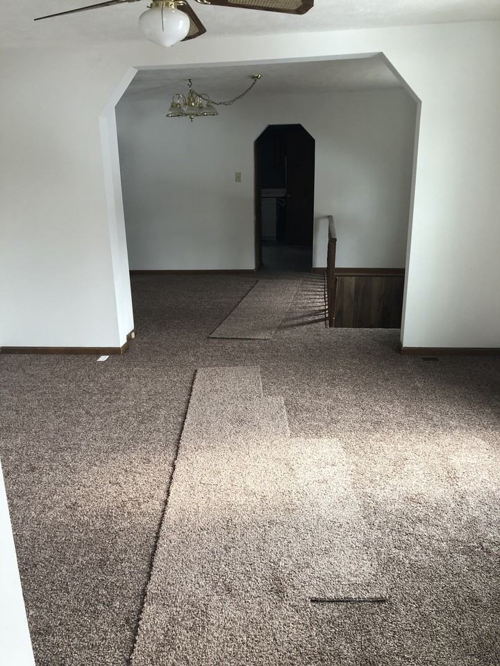 305 N Clayton St - Photo 3 of 7