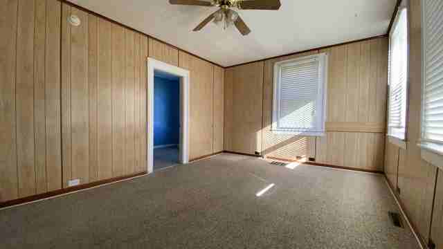 1280 Phelps - Photo 3 of 9