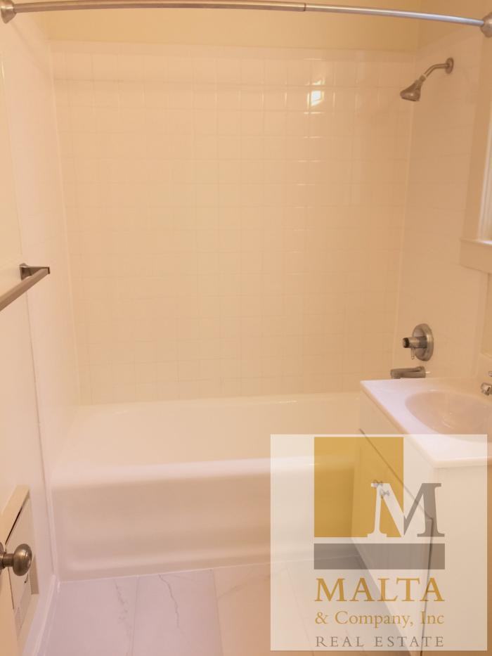 1665 Golden Gate Avenue - Photo 3 of 10