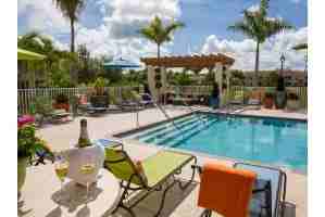 Toledo Club Apartments - Photo 2 of 35