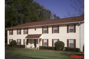 Country Squire - Photo 3 of 8