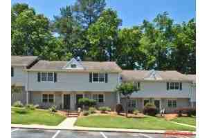 Dunwoody Glen Apartments 6750 Peachtree Industrial Boulevard, Atlanta