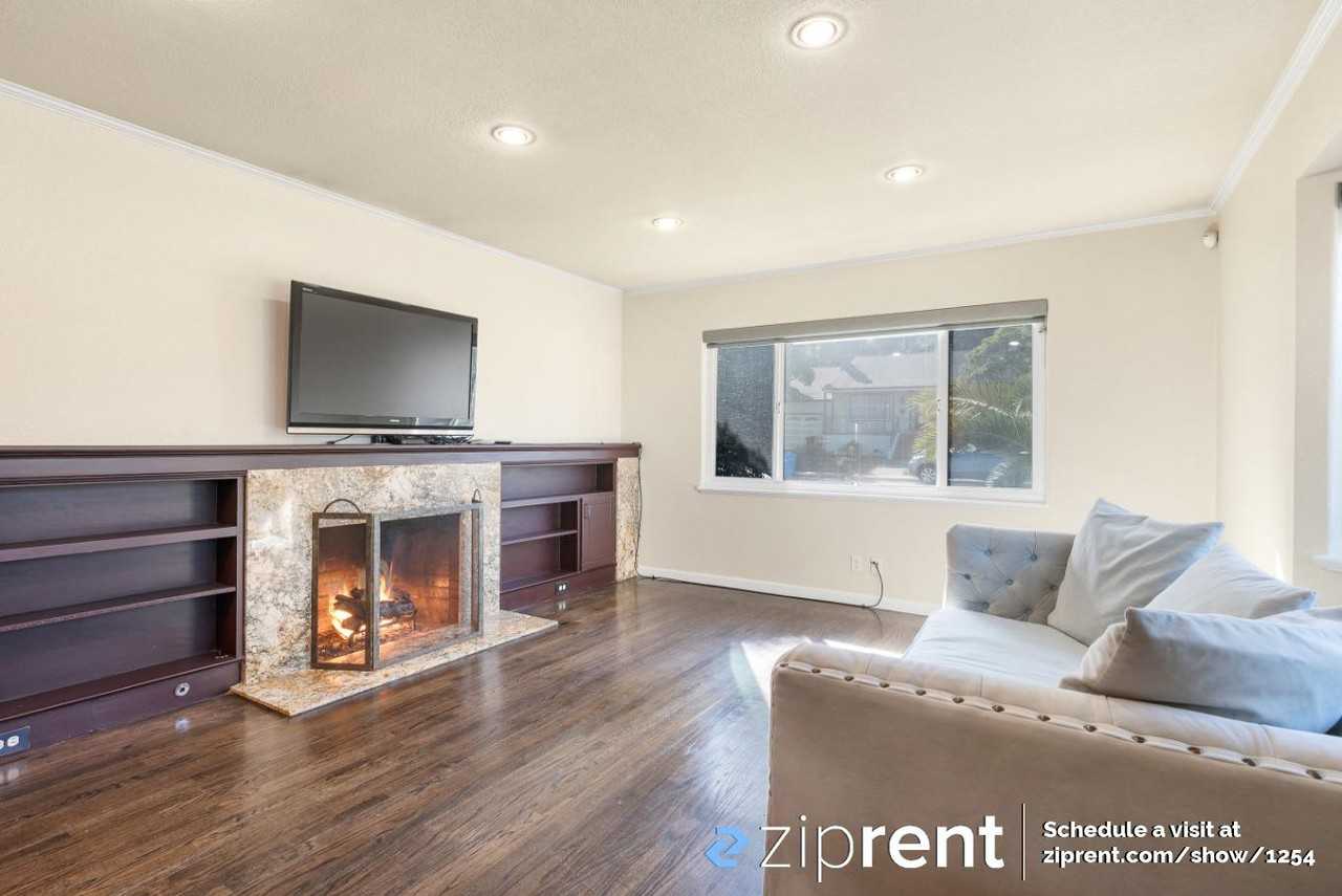 875 Broadway - Photo 3 of 20