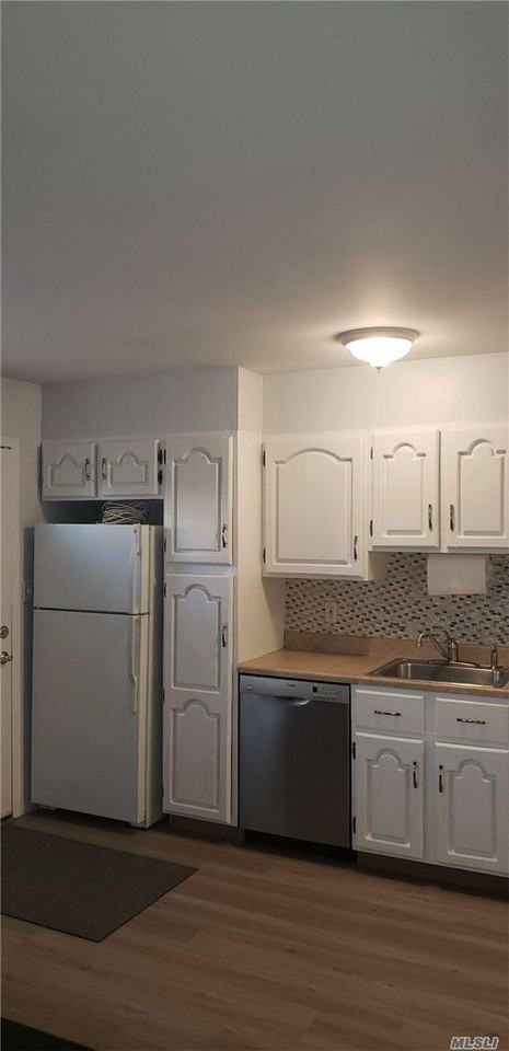 3 Martin Pl - Photo 2 of 10