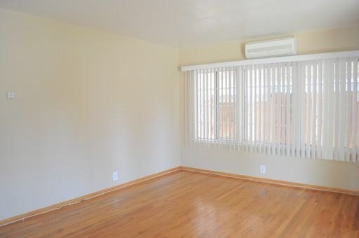 14614 Bodger Ave - Photo 2 of 12