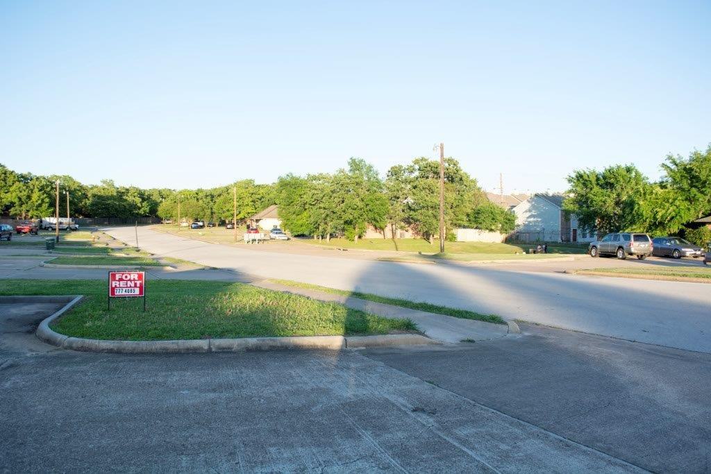 1210 Webhollow Circle #A - Photo 2 of 14