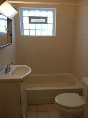 2433 Fairmount Avenue #3A - Photo 2 of 7