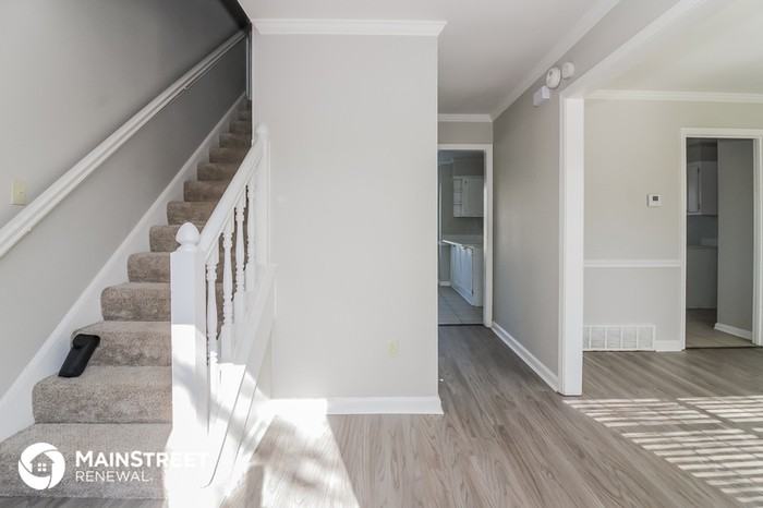 7172 Market Square Drive - Photo 2 of 15