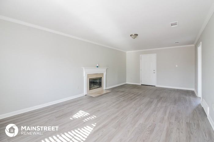 7172 Market Square Drive - Photo 3 of 15