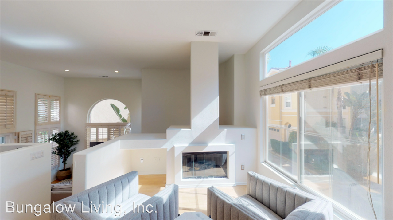 12674 Carmel Country Rd - Photo 3 of 5