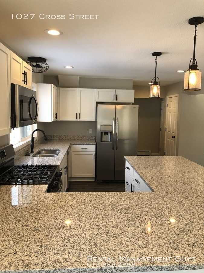 1027 Cross Street - Photo 2 of 32