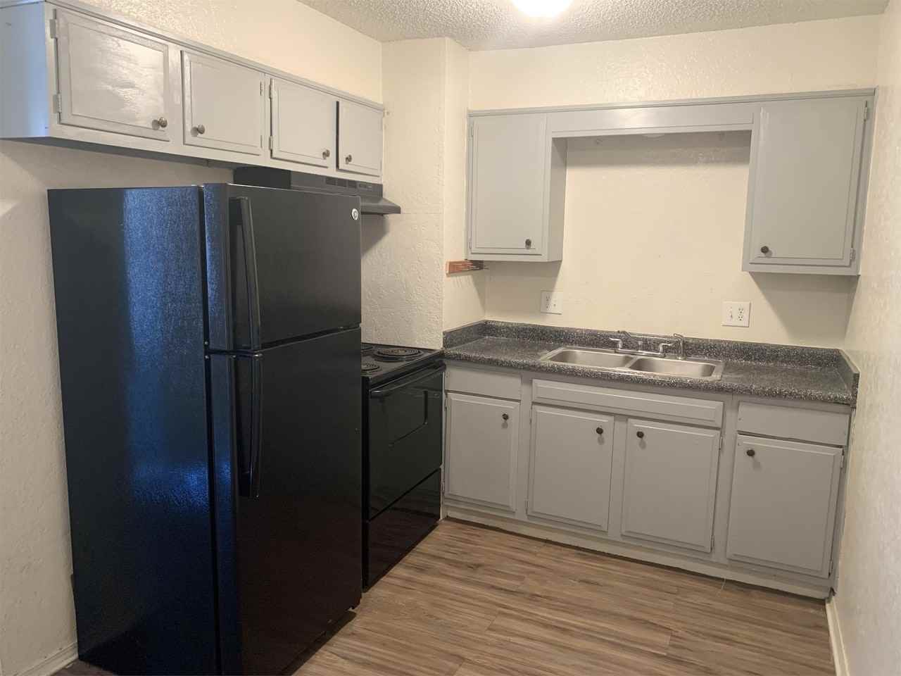 4300 South Portland Avenue - 10 - Photo 3 of 6