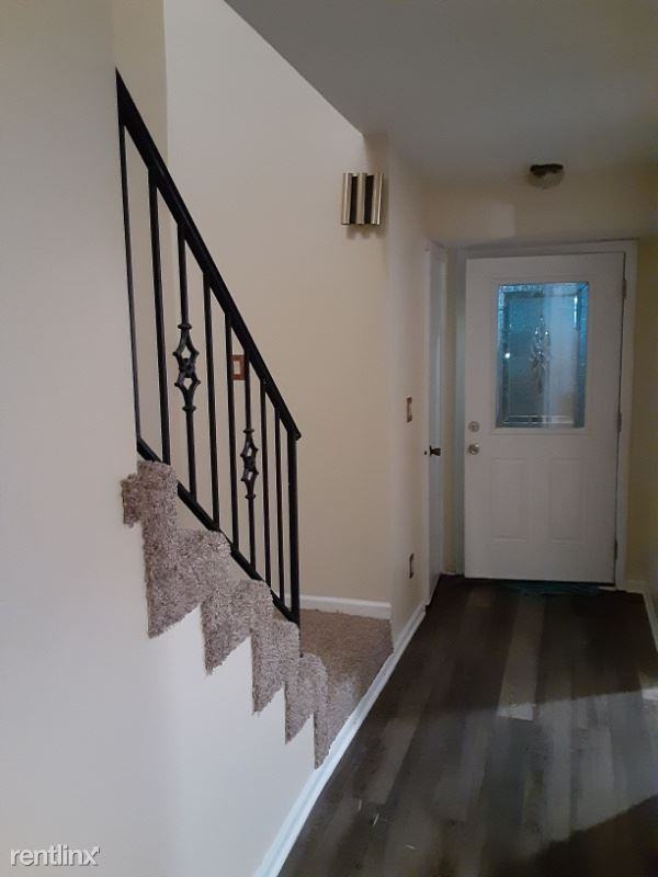 6021 Regent Manor - Photo 3 of 33