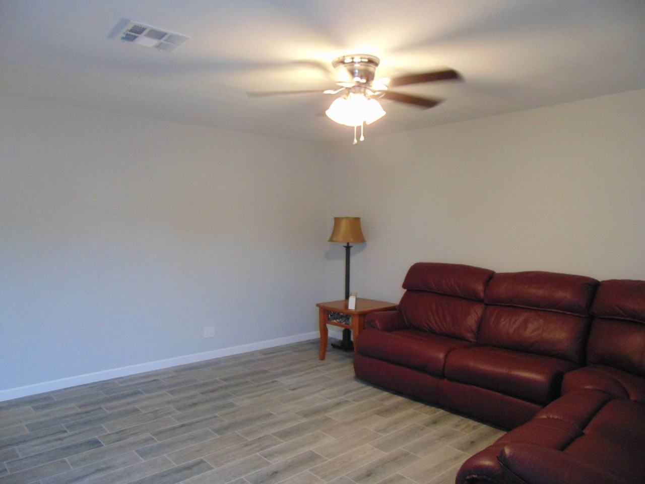 5640 N 35 Th Ave - Photo 3 of 16