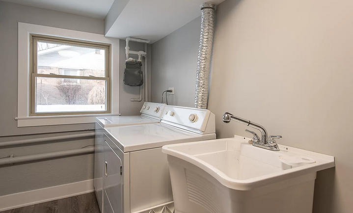 12655 S Major Ave - Photo 2 of 9