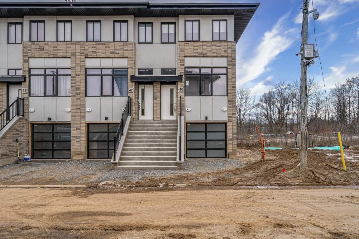 40 Markle Cres - Photo 3 of 50