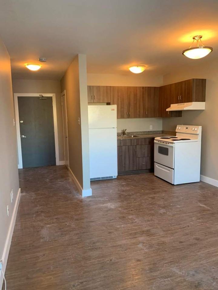 Charles Street - Photo 2 of 12