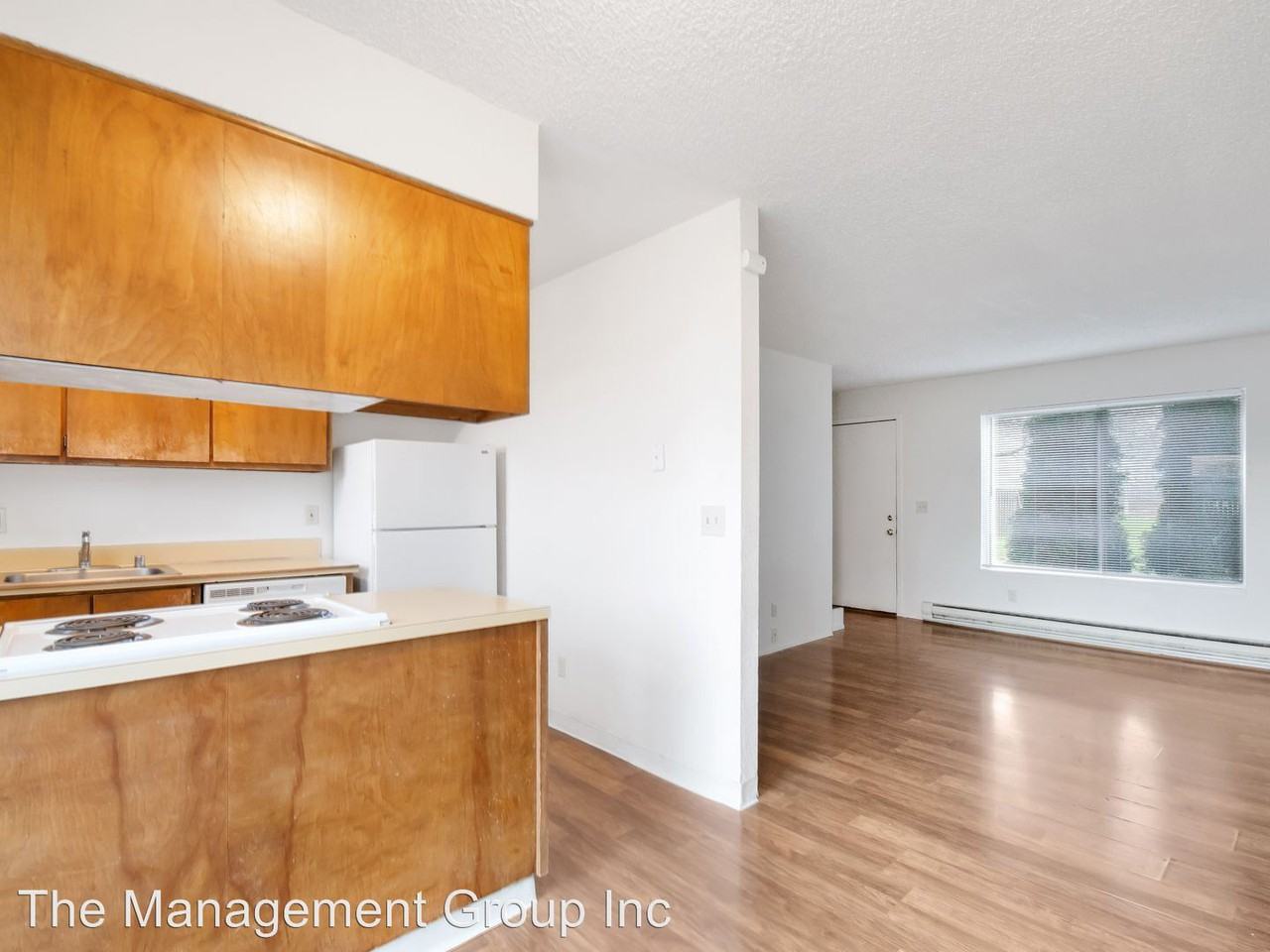 3010 Kauffman Ave - Photo 3 of 9