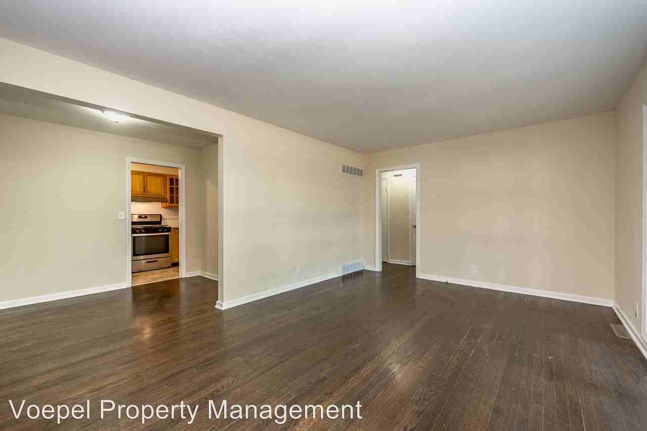10512 E 60th Terrace - Photo 2 of 16