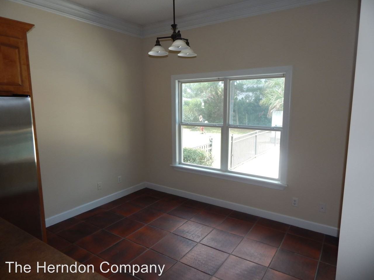 302 E. Coleman Drive - Photo 2 of 16