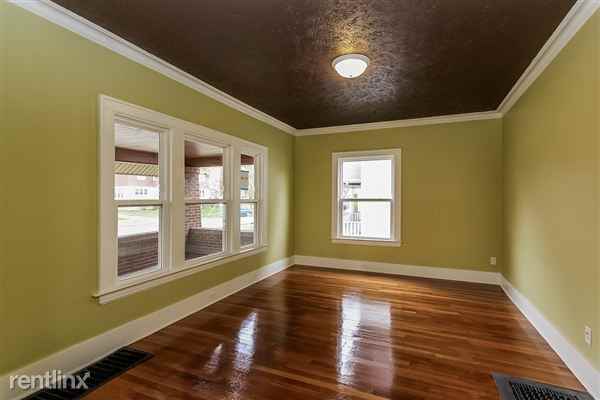 1215 Dunham St SE - Photo 2 of 17