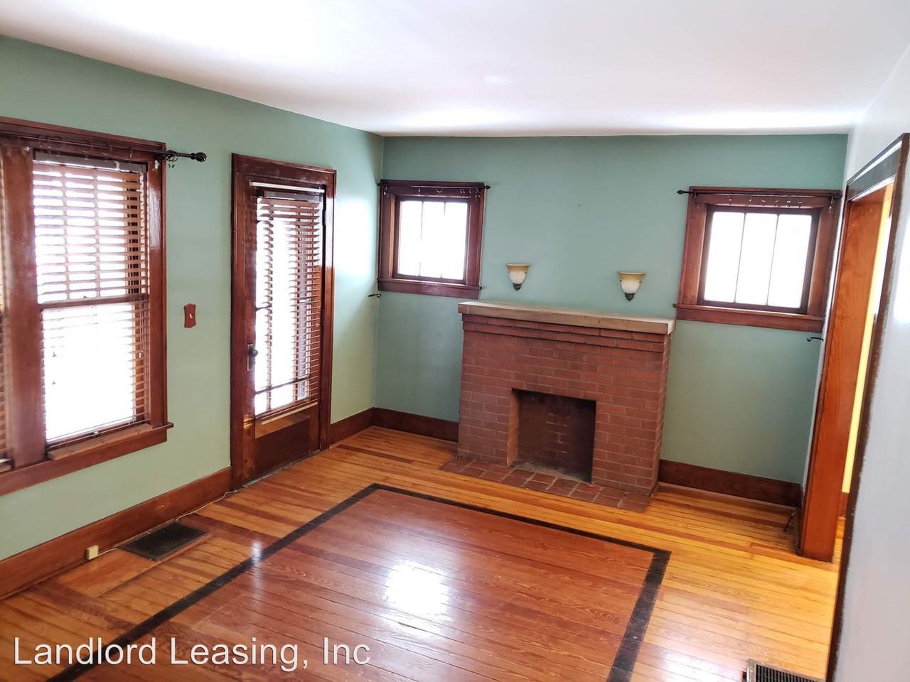 430 Franklin Avenue - Photo 3 of 14