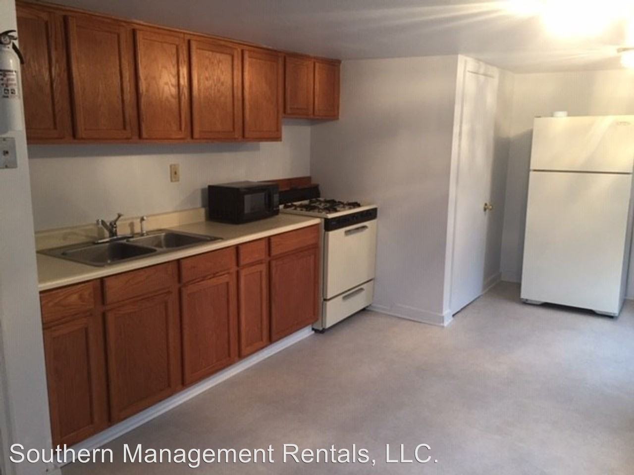 22 Junior St. - Photo 2 of 6