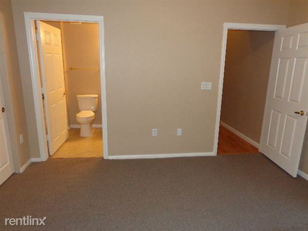 Desert Pines 202 - $849 - 2Bed - Photo 2 of 10