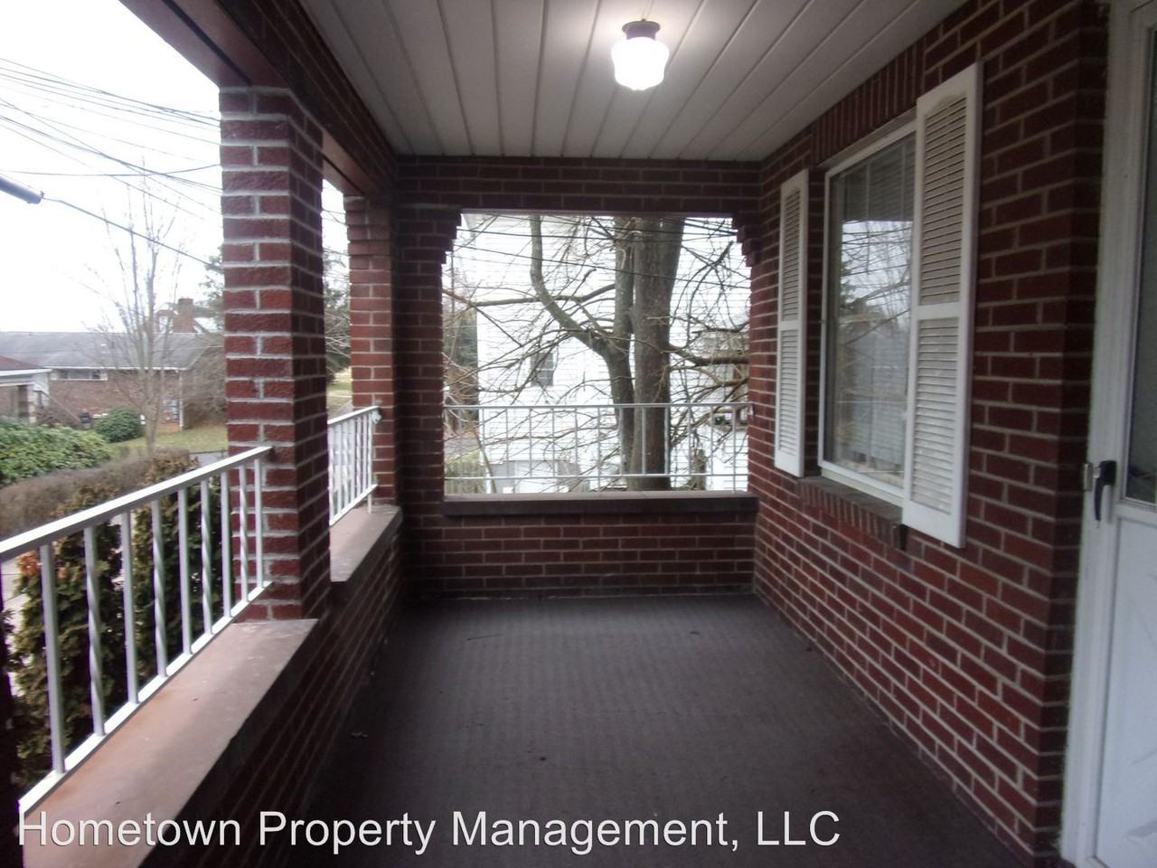 1103 Jackson Ave - Photo 2 of 9