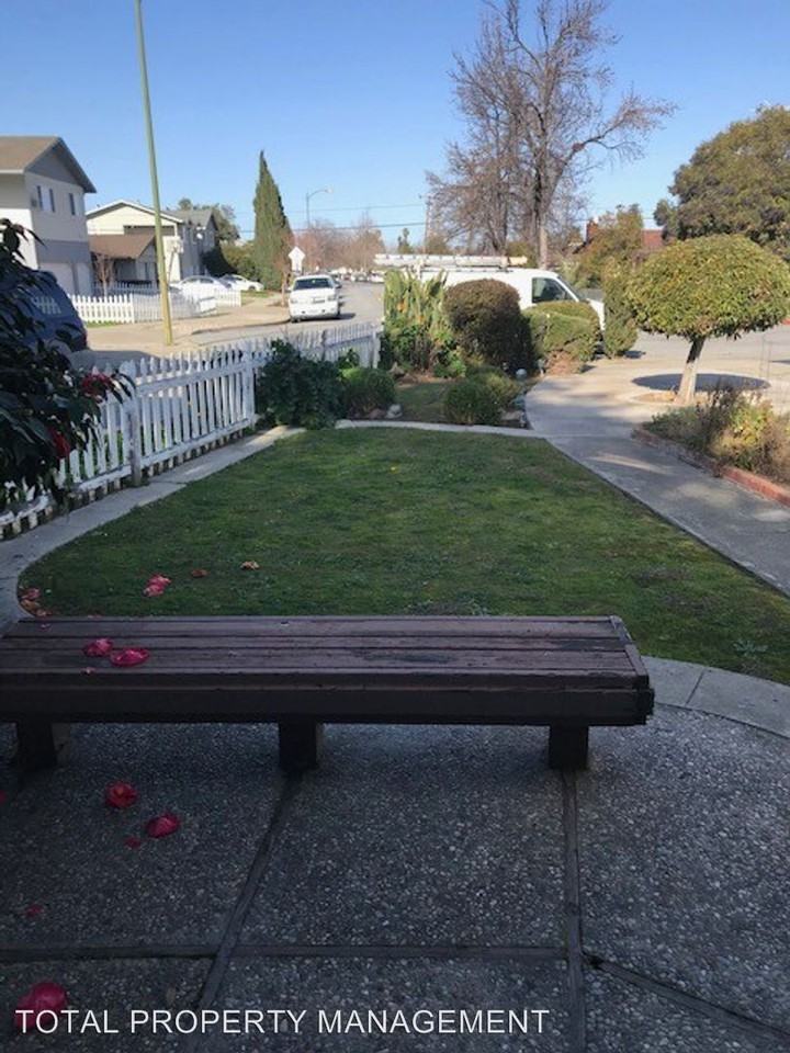 4328 Will Rogers Dr - Photo 3 of 13