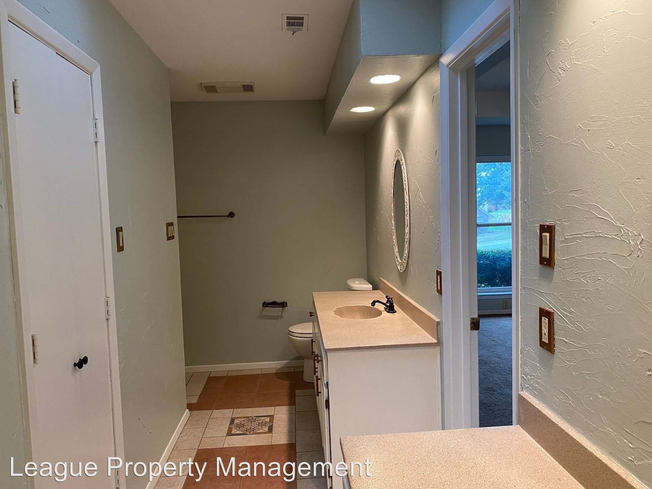 7512 Westwind Court - Photo 3 of 15